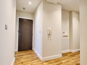 Entrance Hall- click for photo gallery